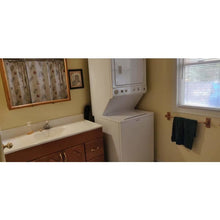 Load image into Gallery viewer, Kosh Lake Cottage Rental